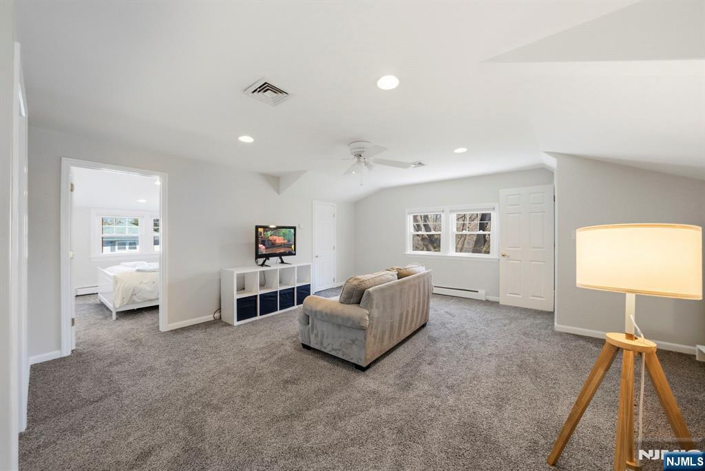 12 Chestnut Street Cresskill, NJ 07626 - Photo 22 of 48