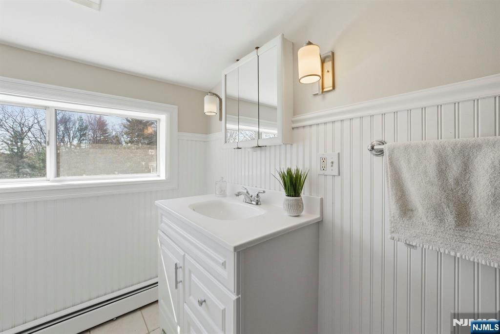 12 Chestnut Street Cresskill, NJ 07626 - Photo 26 of 48