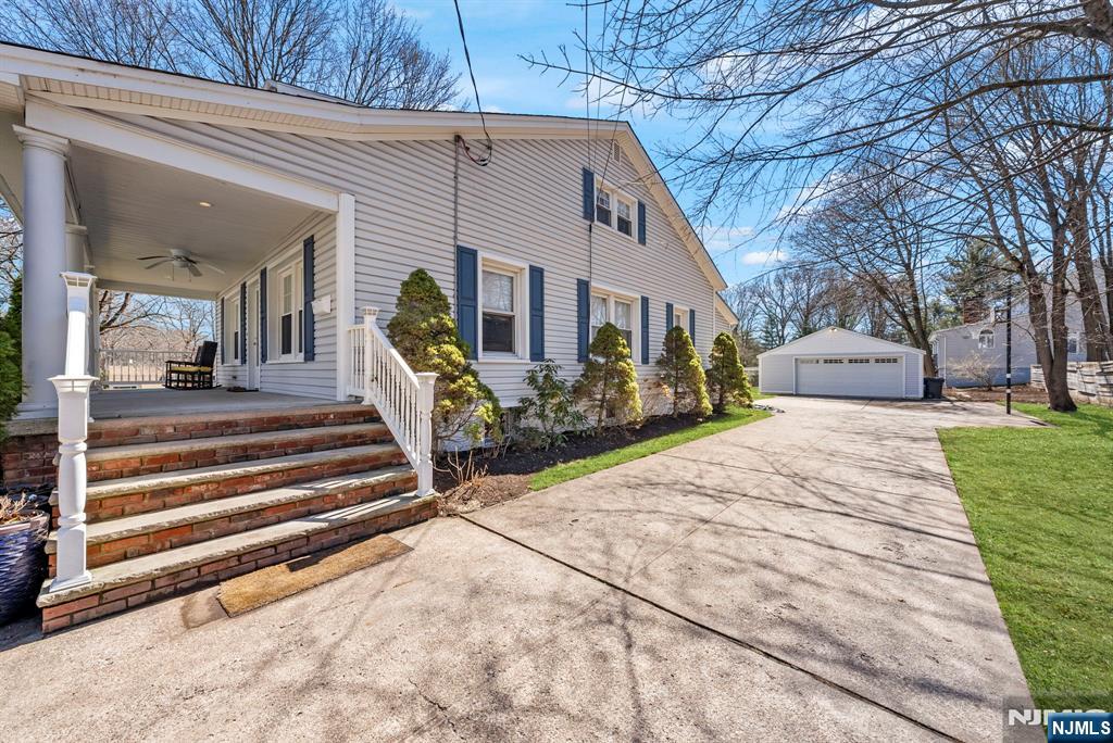 12 Chestnut Street Cresskill, NJ 07626 - Photo 37 of 48