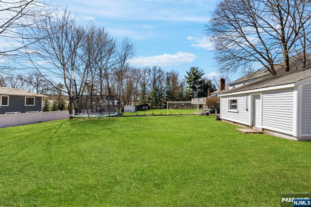 12 Chestnut Street Cresskill, NJ 07626 - Photo 42 of 48