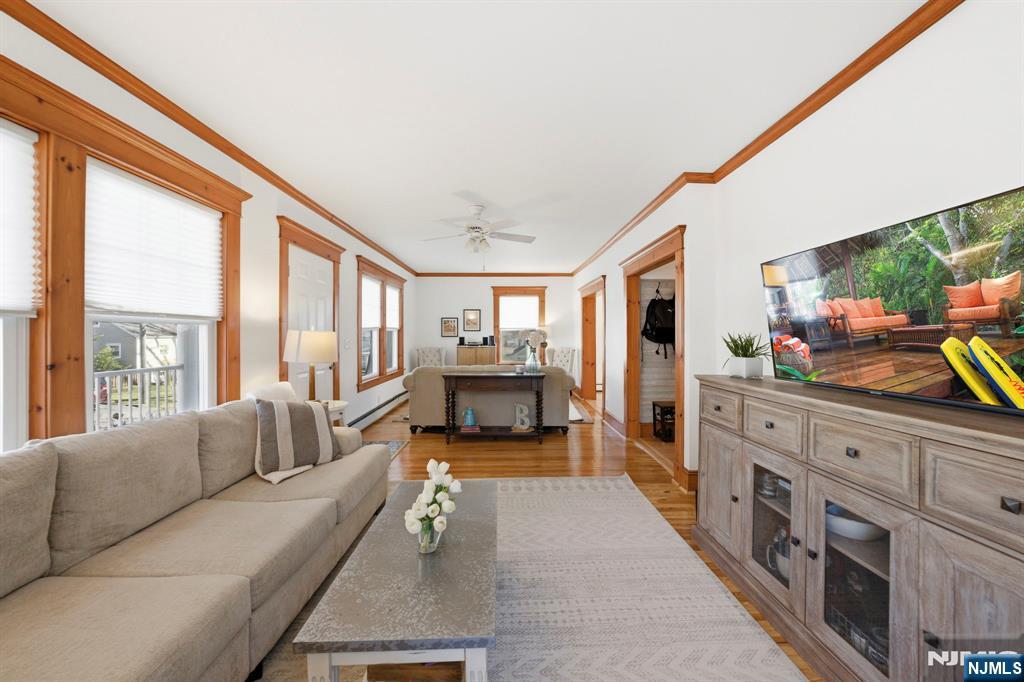 12 Chestnut Street Cresskill, NJ 07626 - Photo 5 of 48