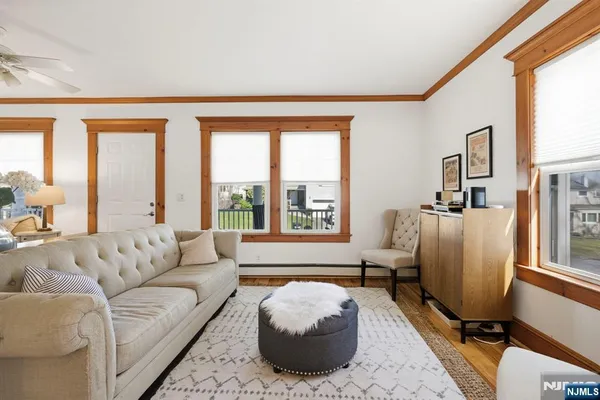 $999,000 | 12 Chestnut Street, Cresskill, NJ 07626