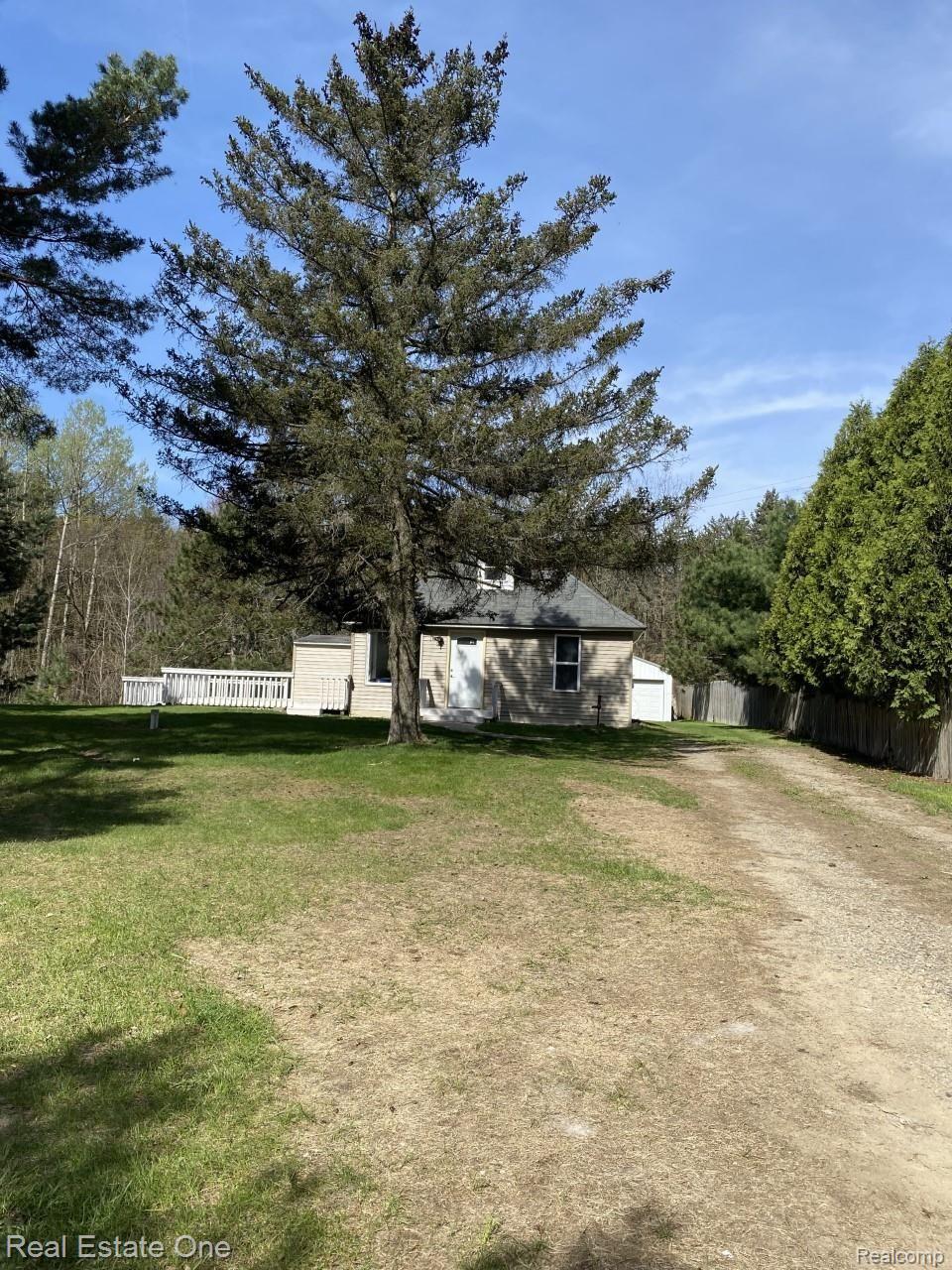 3147 Roods Lake Road Lapeer, MI 48446 - Photo 33 of 66 house 2.jpg