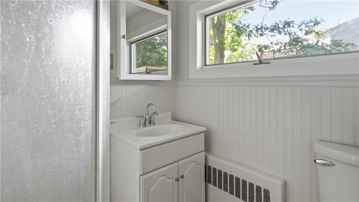 29 Cormier Road Lincoln, RI 02865 - Photo 15 of 33