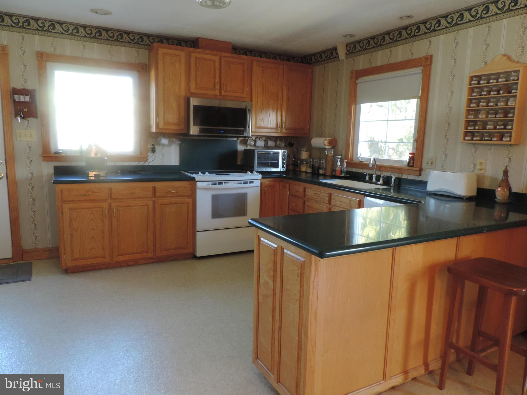 351 Crooked Run Road Front Royal, VA 22630 - Photo 2 of 19 Kitchen