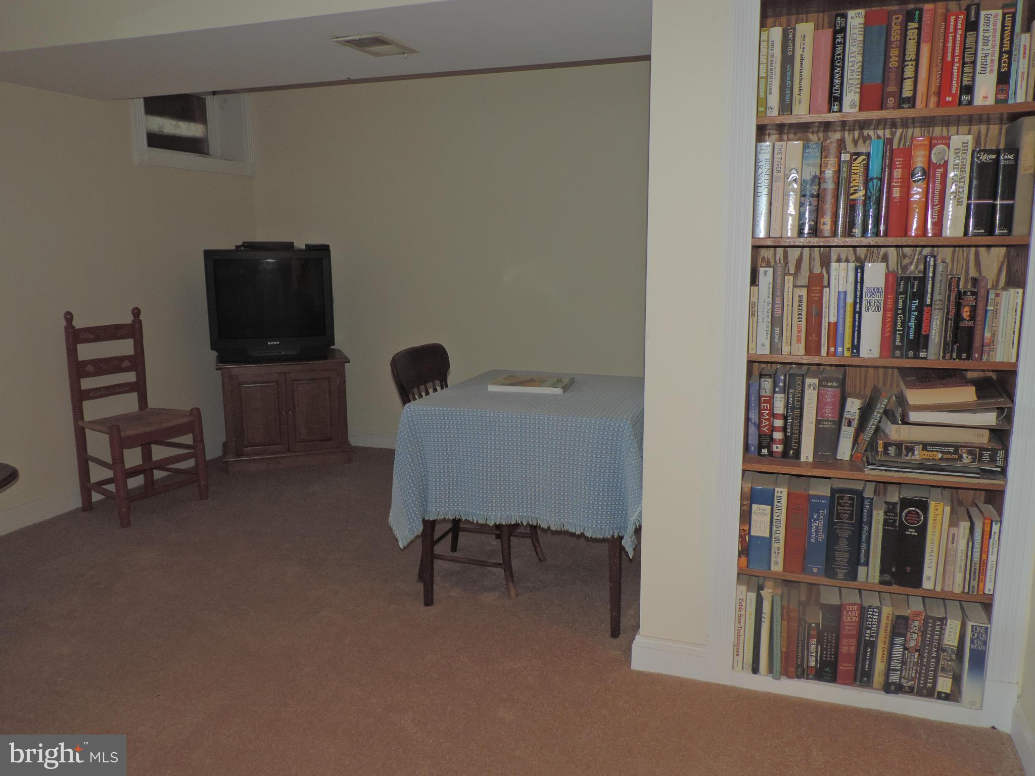 351 Crooked Run Road Front Royal, VA 22630 - Photo 10 of 19 Family Room