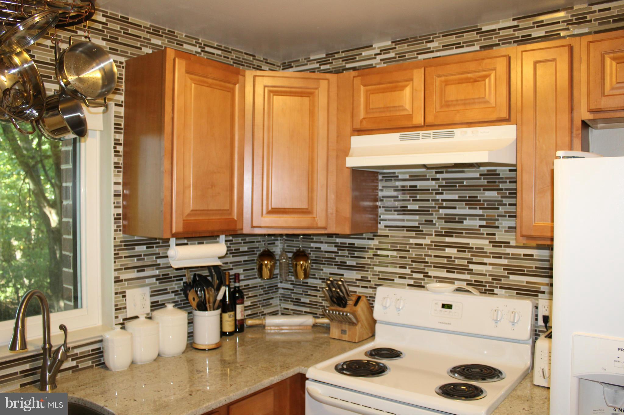 15712 Dorset Road, Unit T2 Laurel, MD 20707 - Photo 24 of 26 Kitchen