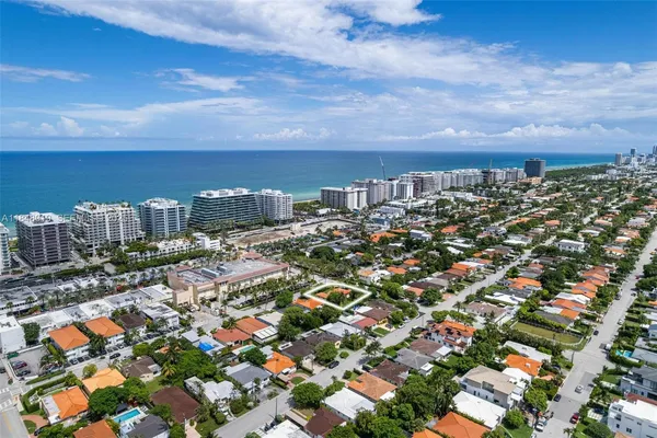 $3,299,000 | 9400 Abbott Avenue, Surfside, FL 33154