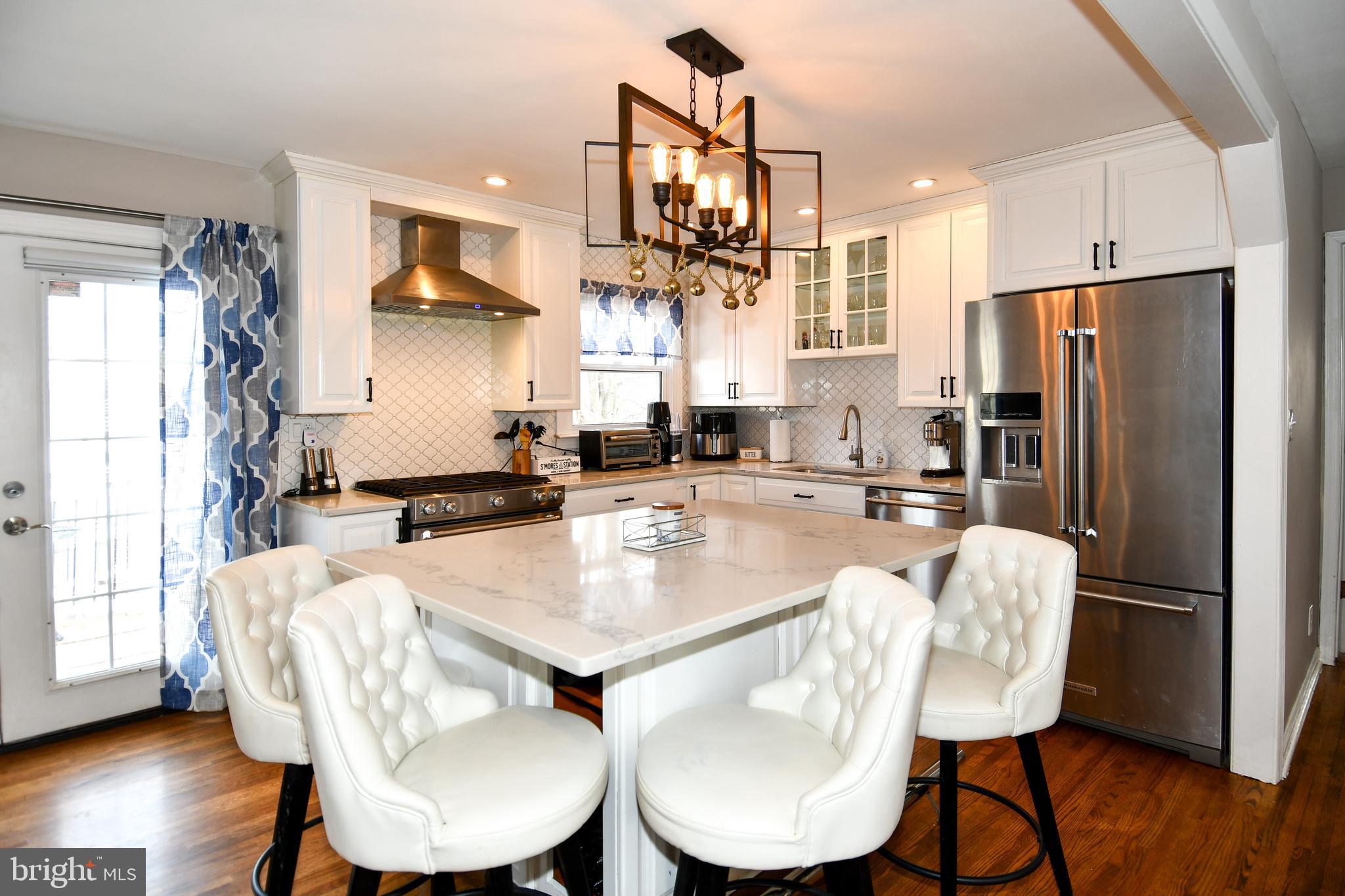 6819 Lavant Drive Springfield, VA 22152 - Photo 6 of 46