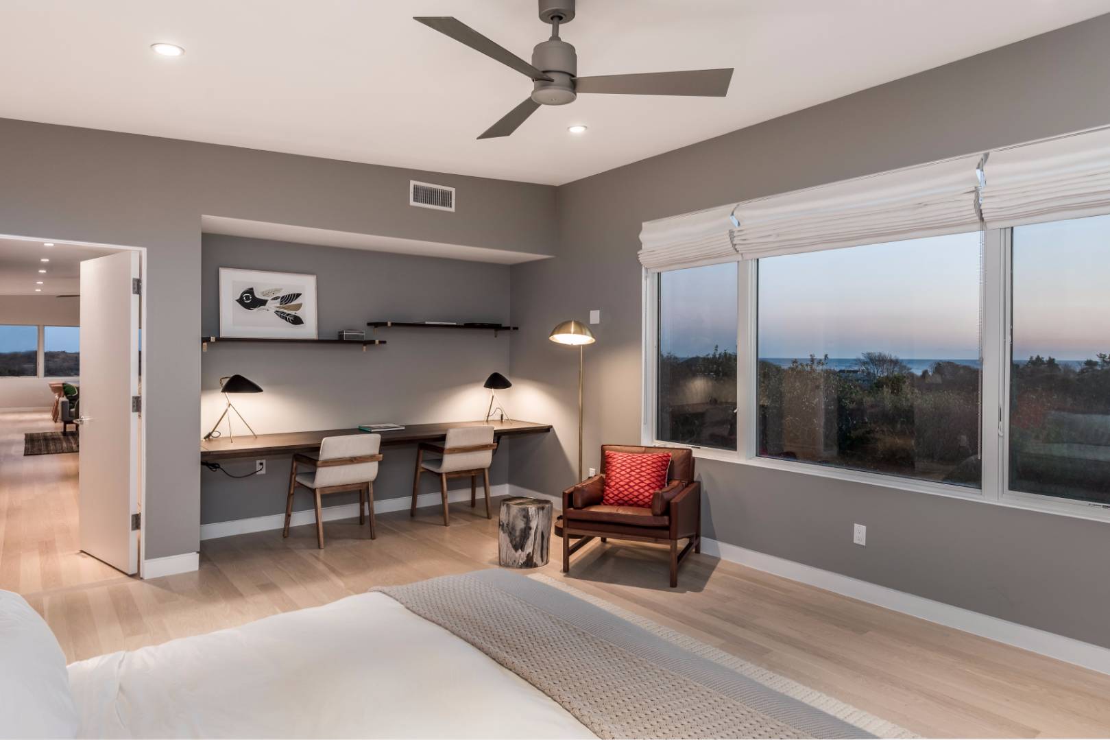 83 North Surfside Avenue Montauk, NY 11954 - Photo 11 of 26 a living room with furniture