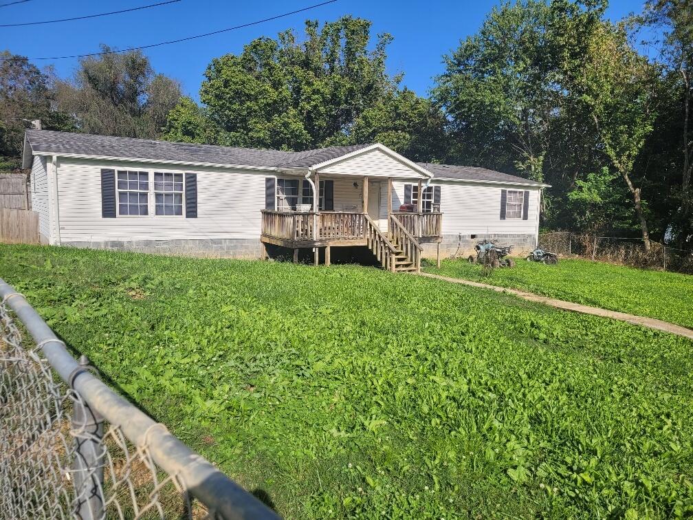 261 N Road Johnson City, TN 37601 - Photo 1 of 12 North front good