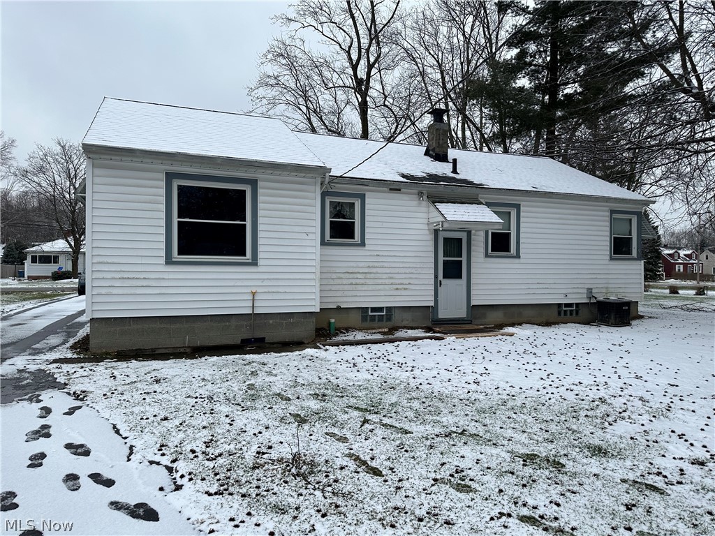 23898 Maple Ridge Road North Olmsted, OH 44070 - Photo 6 of 22 Gallery Image 6