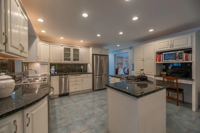 $815,000 | 262 Powder-Horn Road, Manchester, VT 05255