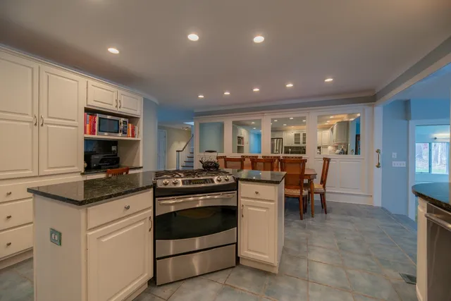 $815,000 | 262 Powder-Horn Road, Manchester, VT 05255