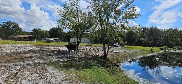 a view of a golf course