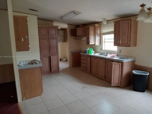 $1,200,000 | 3100-3112 Sanders Road, Davenport, FL 33837