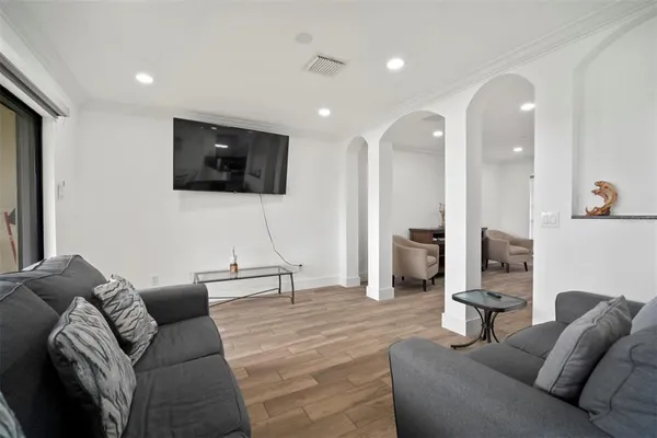 $2,200 | 634 Yardarm Drive, Apollo Beach, FL 33572