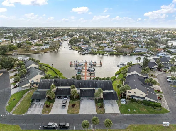 $2,200 | 634 Yardarm Drive, Apollo Beach, FL 33572