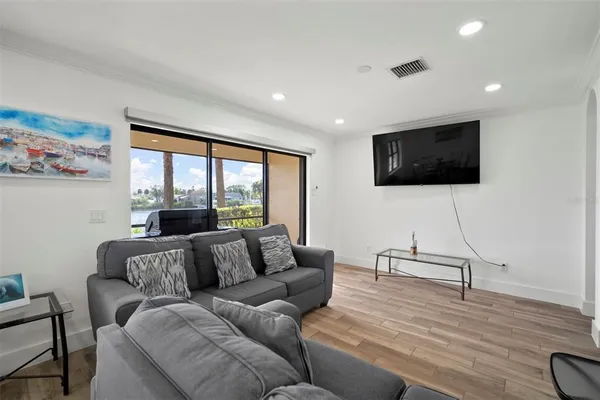 $2,200 | 634 Yardarm Drive, Apollo Beach, FL 33572