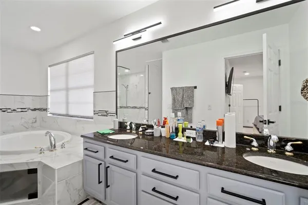 $2,200 | 634 Yardarm Drive, Apollo Beach, FL 33572