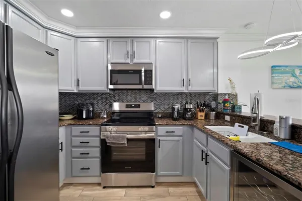 $2,200 | 634 Yardarm Drive, Apollo Beach, FL 33572