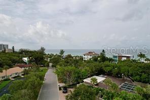 521 Neptune Avenue Longboat Key, FL 34228 - Photo 8 of 31