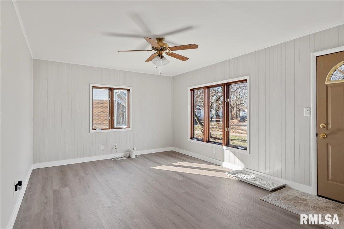 49 Ruth Court Springfield, IL 62704 - Photo 4 of 26