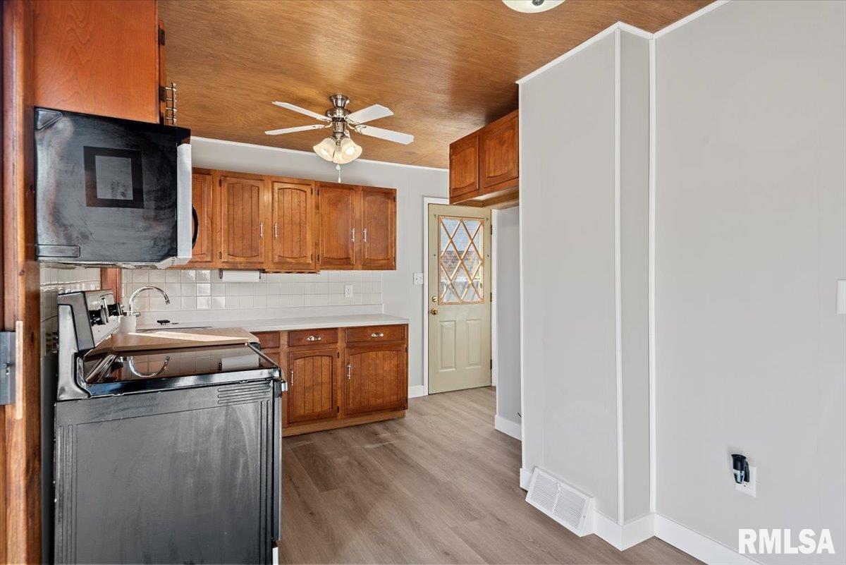 49 Ruth Court Springfield, IL 62704 - Photo 8 of 26