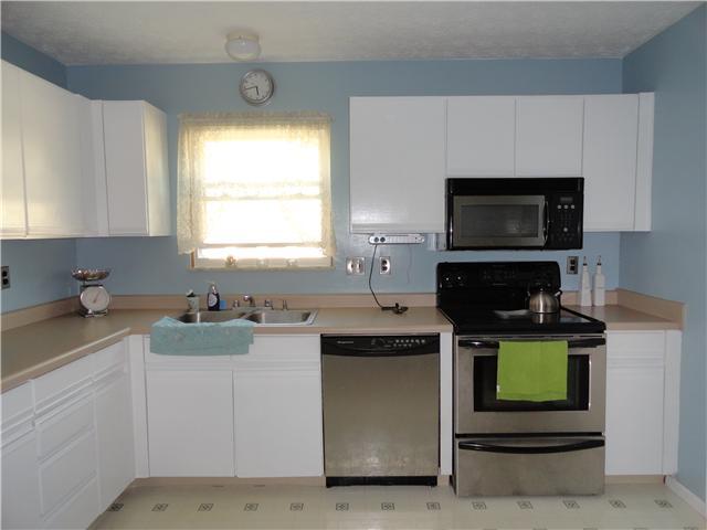 2048 Wolverhampton Road Powell, OH 43065 - Photo 4 of 21 Gallery Image 4