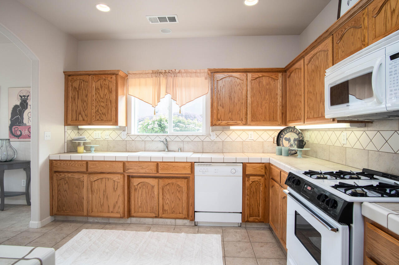 32779 Riverside Drive Springville, CA 93265 - Photo 9 of 24 DSC00928-Edit