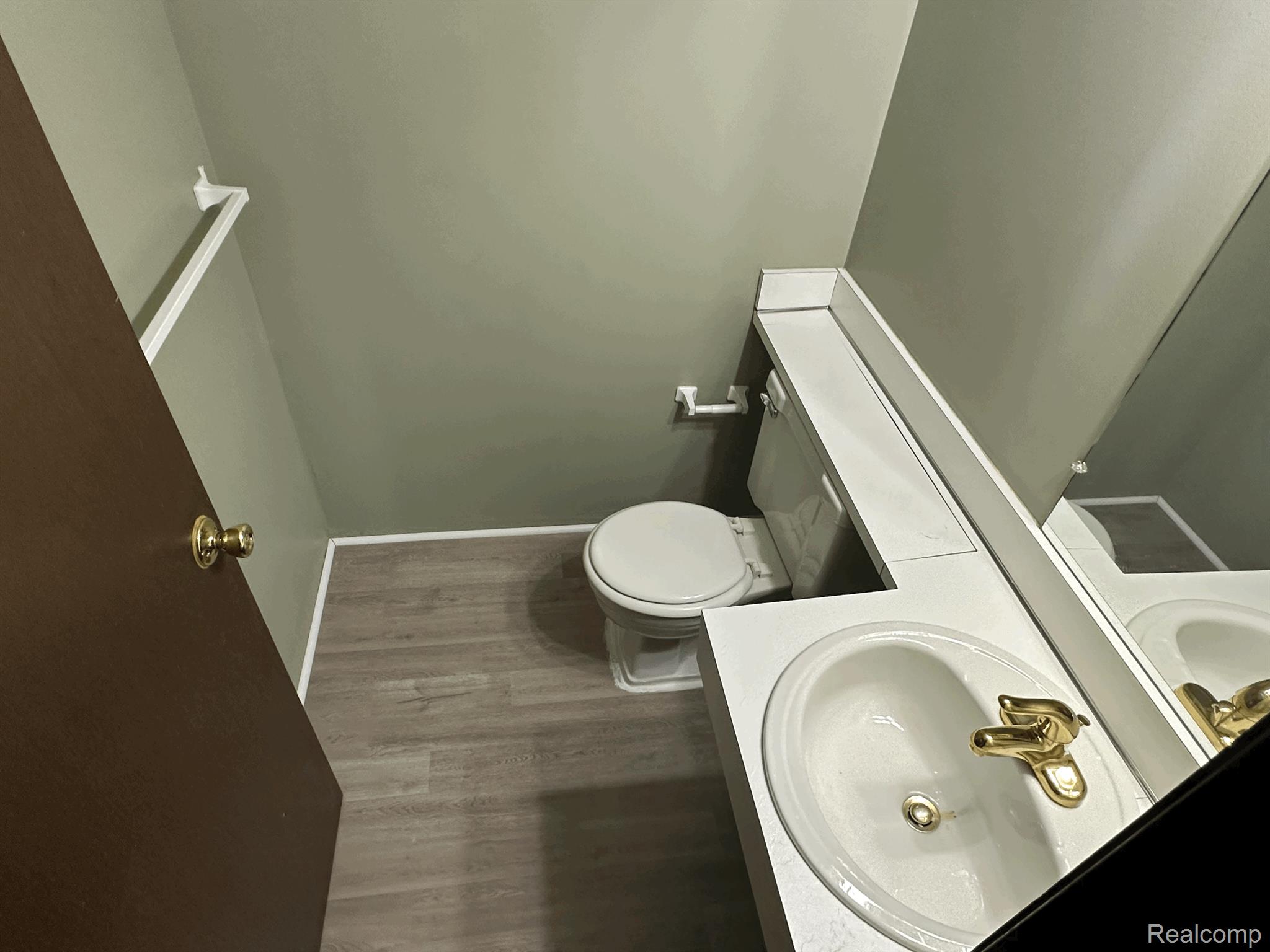 24726 Chalk Farm Road West Warren, MI 48091 - Photo 28 of 49 Gallery Image 28