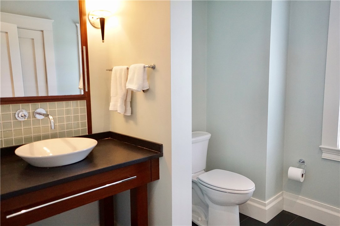 1 Kempton Place Little Compton, RI 02837 - Photo 15 of 20 Bathroom
