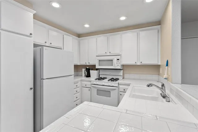 $595,000 | 10393 East Briar Oaks Drive, Unit D, Stanton, CA 90680