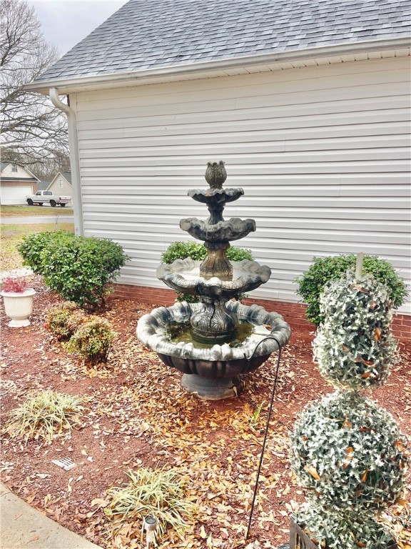 191 Amberwood Drive Anderson, SC 29621 - Photo 4 of 31