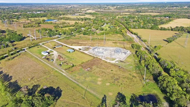 $475,000 | 26865 Old Highway 105 West, Montgomery, TX 77316