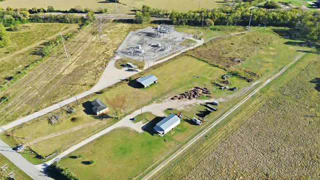 $475,000 | 26865 Old Highway 105 West, Montgomery, TX 77316