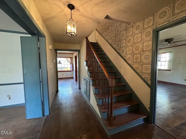 $400,000 | 1134 Manchester Drive, Cary, NC 27511