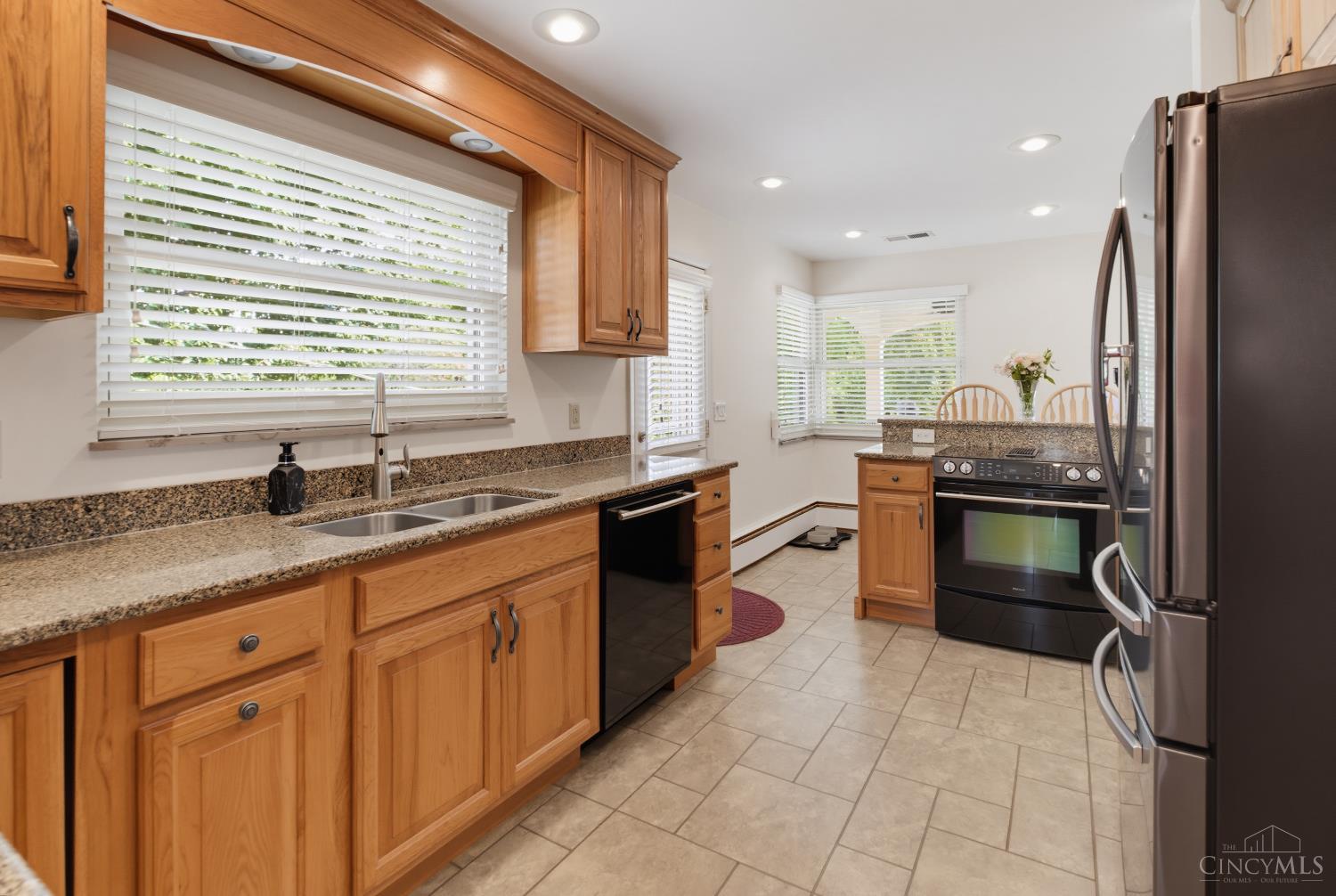 699 Eversole Road Cincinnati, OH 45230 - Photo 16 of 69 Gallery Image 16