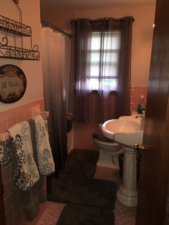 15 McAuliffe Road Randolph, MA 02368 - Photo 10 of 26 Gallery Image 10