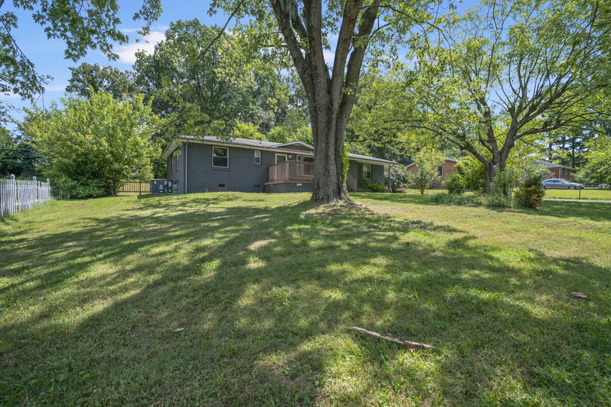202 Yorktown Road Clarksville, TN 37042 - Photo 4 of 30 Gallery Image 4