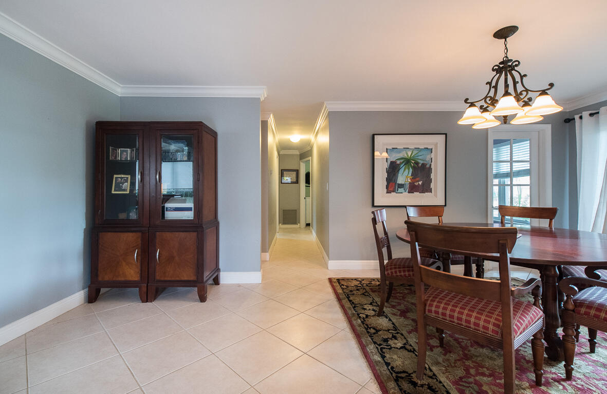 817 Southwest 4th Street Boca Raton, FL 33486 - Photo 7 of 29 817 SW 4th Street-20