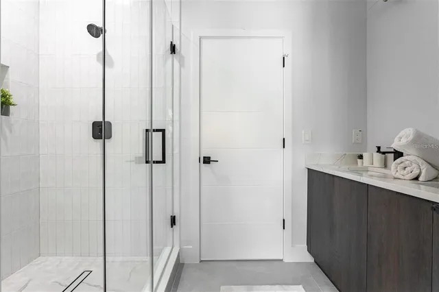 $4,000 | 2512 West Chestnut Street, Tampa, FL 33607