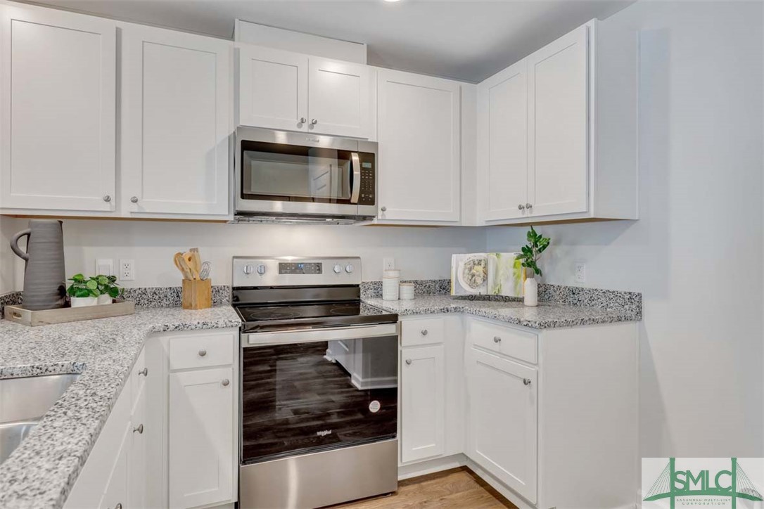 187 Coneflower Road Bloomingdale, GA 31302 - Photo 12 of 39 . Pictures, photographs, colors, features and size