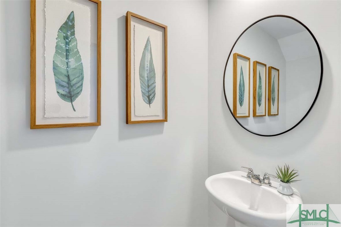 187 Coneflower Road Bloomingdale, GA 31302 - Photo 5 of 39 . Pictures, photographs, colors, features and size