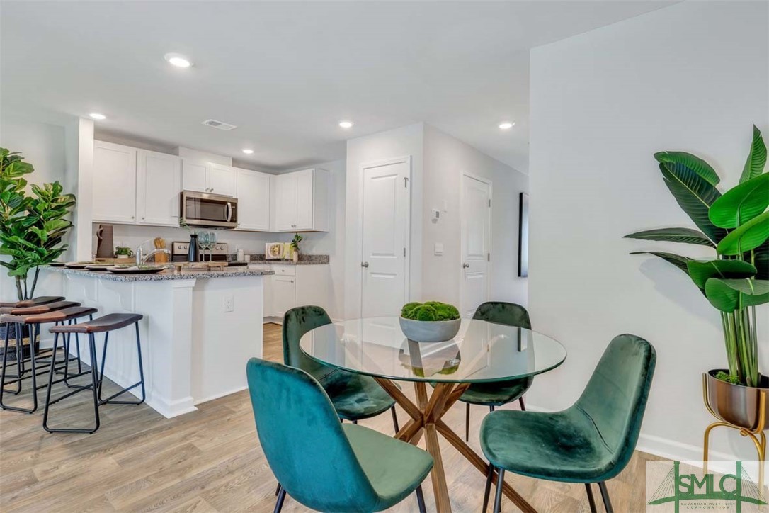 187 Coneflower Road Bloomingdale, GA 31302 - Photo 8 of 39 . Pictures, photographs, colors, features and size