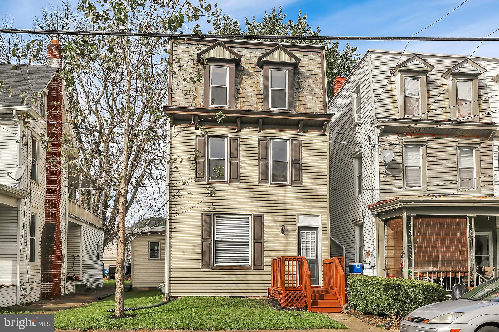 140 Lucknow Road Harrisburg, PA 17110 - Photo 1 of 25 Gallery Image 1