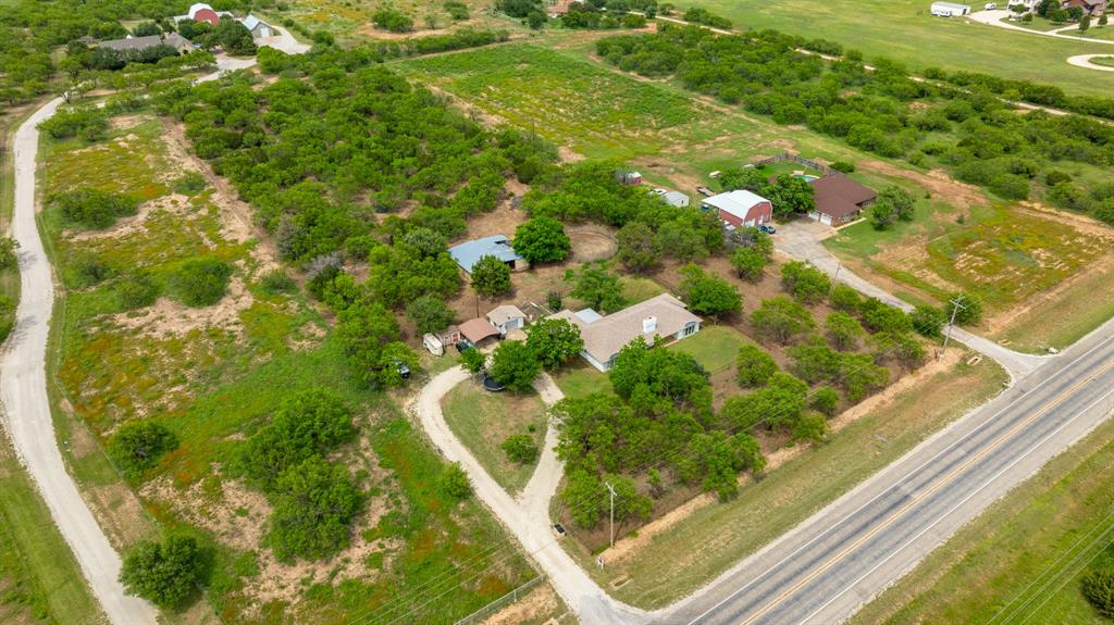 636 Clark Road Abilene, TX 79602 - Photo 1 of 40 a view of a garden