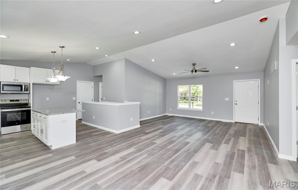 132 Mill Spring Lane St. Peters, MO 63376 - Photo 13 of 48