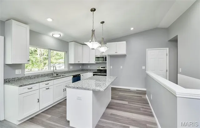 $339,900 | 132 Mill Spring Lane, St. Peters, MO 63376