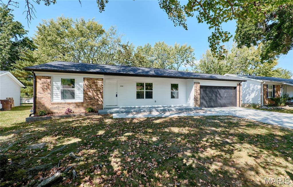 132 Mill Spring Lane St. Peters, MO 63376 - Photo 2 of 48